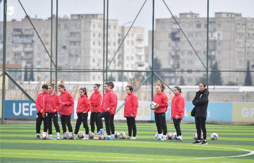 17-წლამდე გოგონათა ნაკრები A დივიზიონის მატჩებისთვის ემზადება